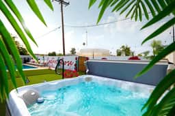 Ultimate Getaway, Pool, Hot Tub & Mini Golf - Image 4