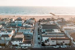 Steps from the beach! Studio Surf Extended Stay - Image 2