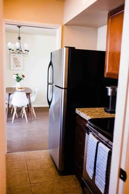 Sunlit Escape, Pool Access, Pet-Friendly - Image 5