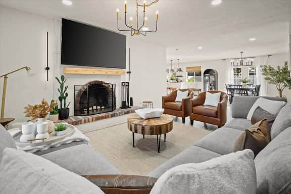 Stylish Desert Family Getaway + Pool - Image 2